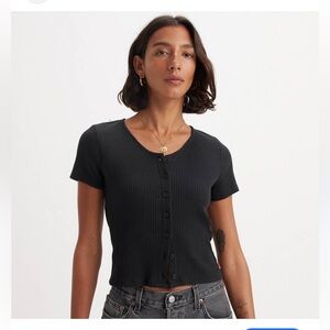 Levi's short sleeve top size s
